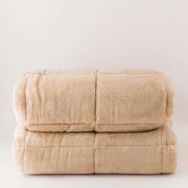 Trapunta In Micropelliccia Umea by linea oro